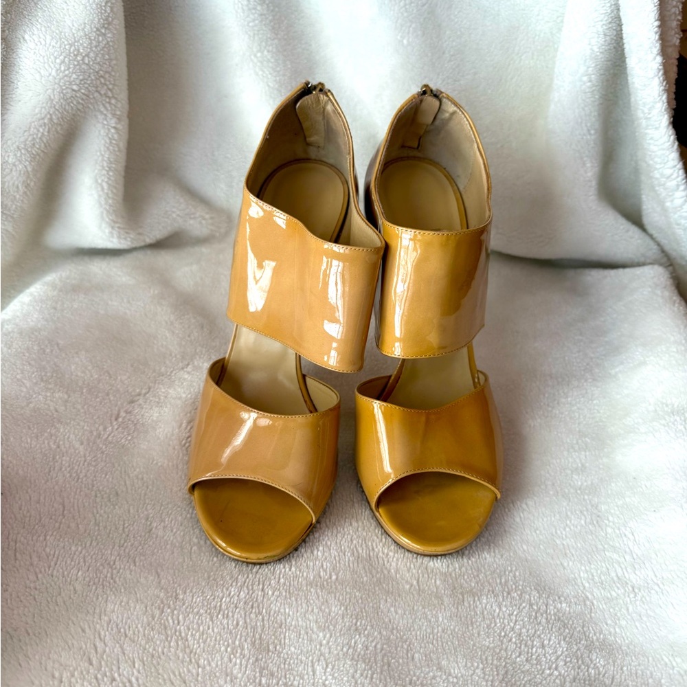 Jimmy Choo Private Patent Leather Nude Beige Heels Sandals 9 40